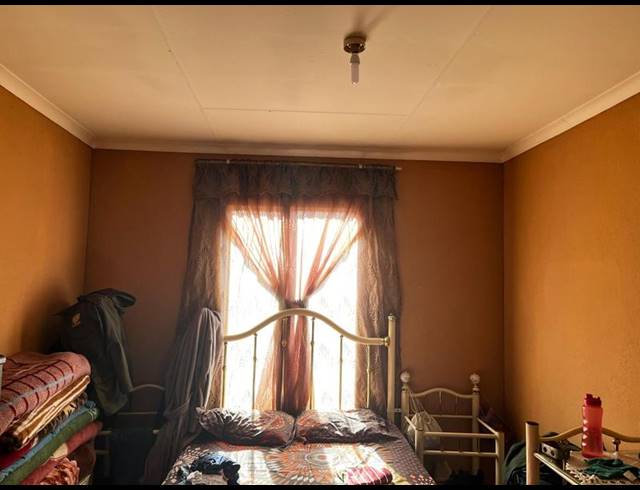 2 BEDROOM HOUSE FOR SALE IN WINDMILL PARK